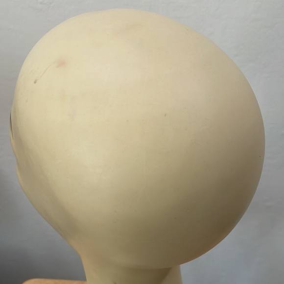 54. Mannequin Head Plastic Display for Wigs Hats Sunglasses Jewelry - Picture 6 of 8